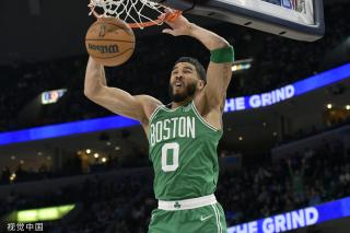 的表现一直 的表现一直